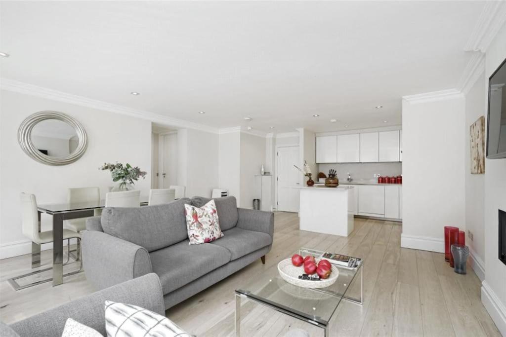Appartamento Stunning 2 Bed - Bond Street And Selfridges! Londra Esterno foto